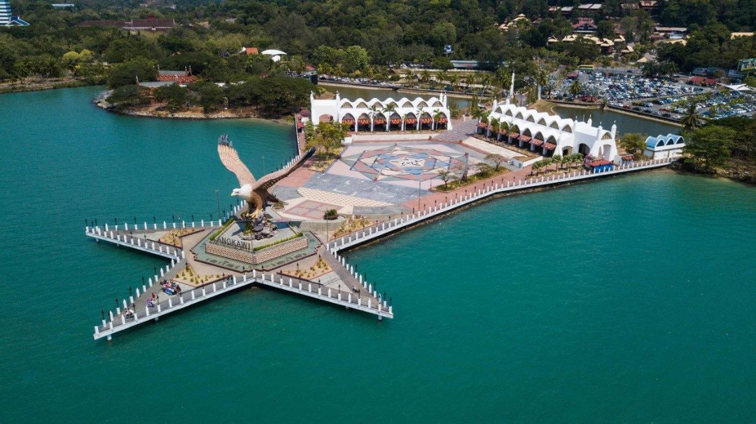 must visit places in langkawi malaysia Eagle Square