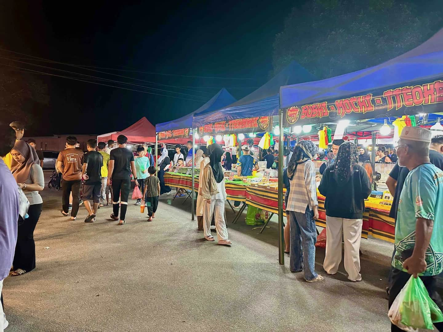 must visit places in langkawi malaysia Langkawi Night Market