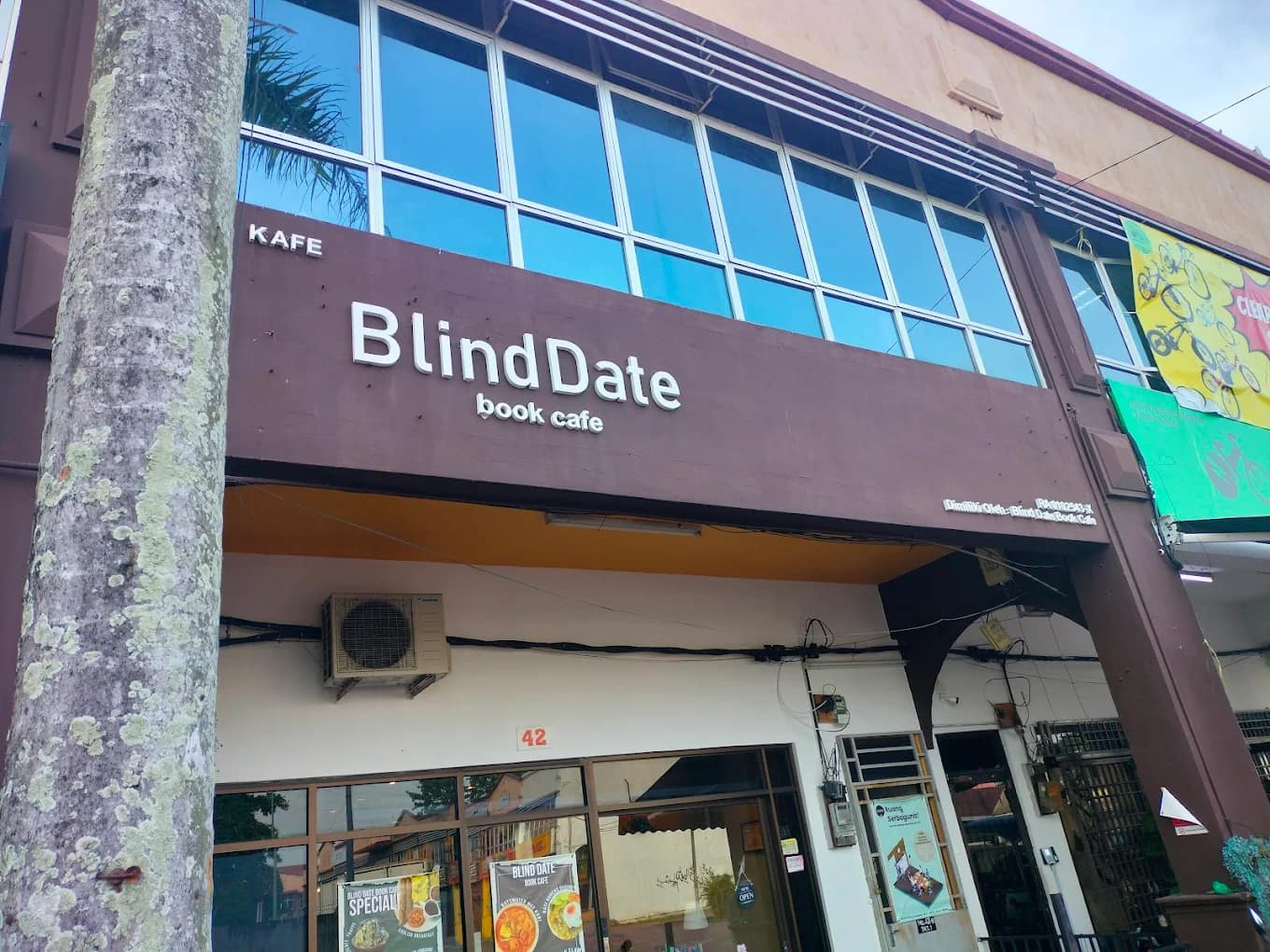 best cafes in alor setar Blind Date Book Cafe