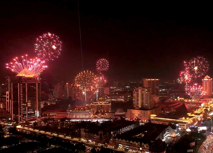 Best Places for Countdown and New Year Eve in Kuala Lumpur Sunway Pyramid and Sunway Lagoon